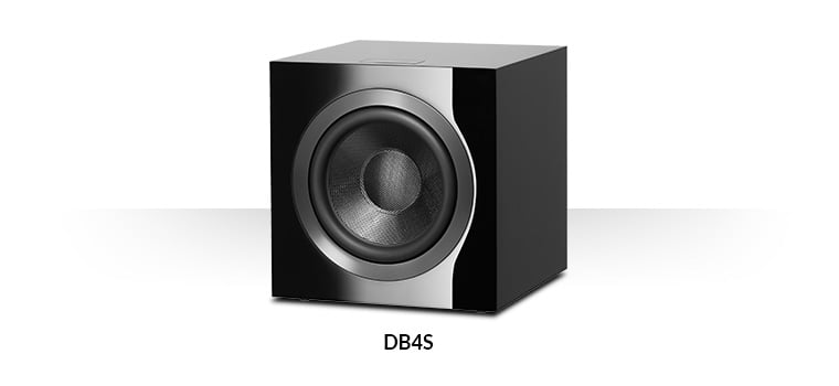 DB4S сабвуфер   разделяет технологию громкоговорителей, усилитель и секцию предусилителя с 2 динамиками   DB2D   , но в конфигурации с одним преобразователем